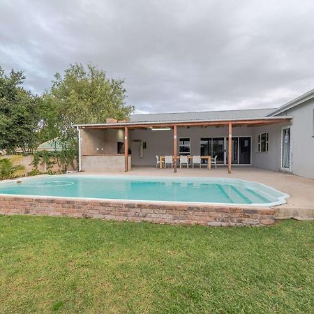 Azaria Guesthouse Swellendam Exteriör bild