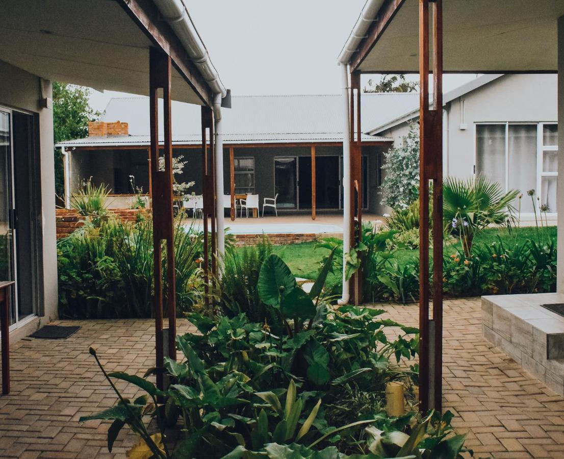 Azaria Guesthouse Swellendam Exteriör bild